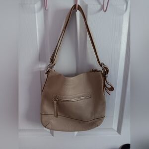 Coach Sand Pebble Leather Bag. M04S-1427